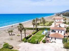 Seafront Villa Ocean Pearl - Private Beach Area & Pool