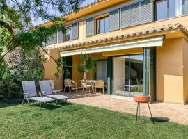 Family villa in Torremirona Resort