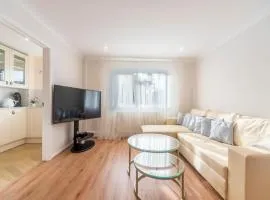 Pass the Keys Stylish 2 Bedroom Family Home