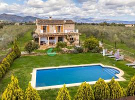 Ecovilla ses oliveres by villasmediterranean, Cottage in Llubí