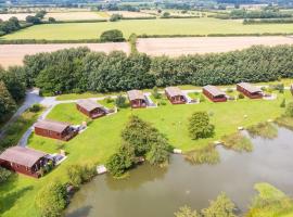 Paradise Lakeside Lodges, hotel with parking in Wheldrake