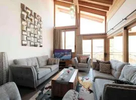 Chalet cosy accès pistes, sauna, cheminée, Wifi, parking - FR-1-344-411