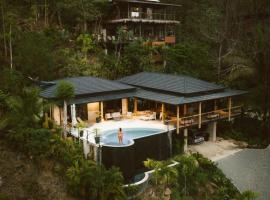 SELVA RESORT Ocean View Luxury Villas, hotel v destinaci Playa Santa Teresa