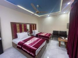 Hotel Royal one: Lahor, Allama Iqbal Uluslararası Havaalanı - LHE yakınında bir otel