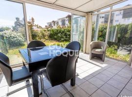 Rêve de Bisca Appartement spacieux avec jardin privatif piscine et parking privés, apartment in Biscarrosse