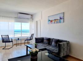 Shneider Apartments Sea ​​in the window, holiday rental in Haifa