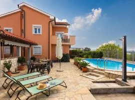 Pet Friendly Apartment In Sveti Vid-miholjice With Outdoor Swimming Pool