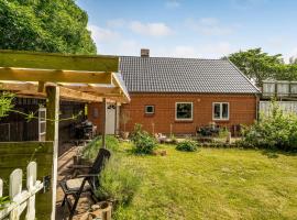 Cozy Home In Vestervig With Kitchen – domek wiejski w mieście Hurup