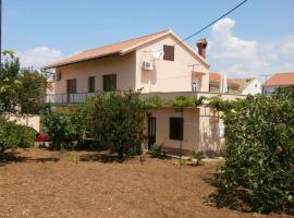 Apartments Juraga, maison d'hôtes à Murter