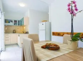 Nice Home In Omis With 2 Bedrooms And Wifi