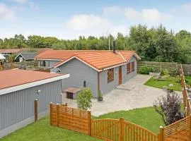 Beautiful Home In Store Fuglede With 3 Bedrooms And Wifi