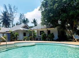 Phuwadee Resort, hotel with pools in Thong Nai Pan Noi