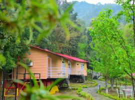 Aaroham Resort Shimla ! Luxury Cottage by Aamod Group, hotell i Shimla