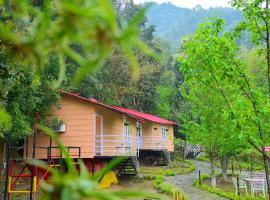 Aaroham Resort Shimla ! Luxury Cottage by Aamod Group, хотел в Шимла