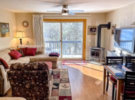 Creekside Condo, alojamiento en Girdwood