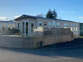 Luxury Lake District Holiday Lodge-Sleeps 4
