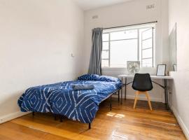 Richmond Private Rooms - 151 Hoddle Homestay、メルボルンのホテル