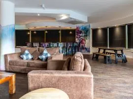 The Bling Hotel by UStay Aparthotels