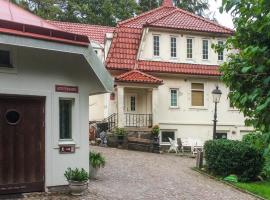 Stunning Apartment In Bors With Wifi And 2 Bedrooms, hotel in Borås