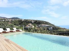 Les Terrasses Suites, hotel v destinácii Calheta