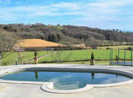 Balansun에 위치한 저가 호텔 Awesome Home In Balansun With Outdoor Swimming Pool