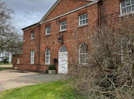 The Mulberry Apartment at Langford Hall, hotel v destinaci Newark-on-Trent