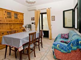 Casa vacanza S'ulivàriu - Posada, holiday rental in San Giovanni