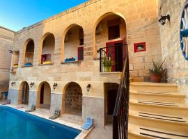 Gozo Sunset Farmhouse, hotel in Qala