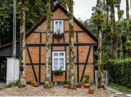 Casa enxaimel em Pomerode, hotel en Pomerode