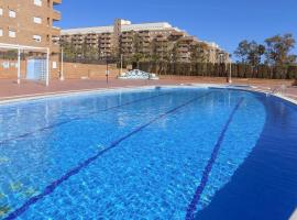 Stunning Apartment In Oropesa With Outdoor Swimming Pool, 2 Bedrooms And Wifi, hotel in El Borseral