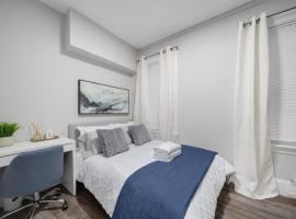 4BR 1BH Apt in South Boston near Old Harbor Beach, khách sạn ở Boston