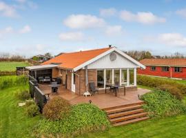 Cozy Home In Hurup Thy With Wifi, villa i Doverodde