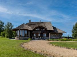 Viesu Sēta LOCU SALA, cottage in Krāslava