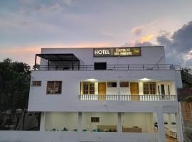 Hotel Santa Fe del Parque, hotel v destinaci Santa Fe de Antioquia