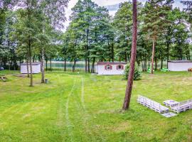 Nice Home In Sulnowo With Wifi, cottage in Sulnówko