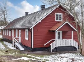 Nice Home In Orrefors With Jacuzzi，Orrefors的度假屋