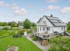 Awesome Home In Havndal With Wifi, feriehus i Havndal