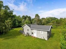 Cozy Home In Væggerløse With Wifi