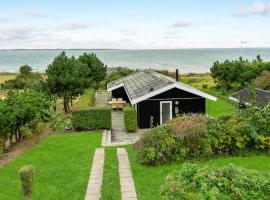 Beautiful Home In Faaborg With Kitchen, hotel en Faaborg