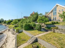 Cozy Home In Egernsund, hotel a Egernsund