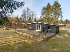 Beautiful Home In Ebeltoft With Kitchen