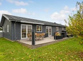 3 Bedroom Cozy Home In Bogense