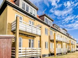 1 Bedroom Stunning Home In Rønne
