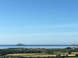 Garryvoe - Ballycotton Bay & Island View, hotell i Garryvoe