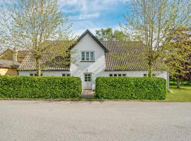 Cozy Home In Rudk&oslash;bing With Wifi, hotel ob plaži v mestu Rudk&oslash;bing