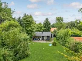 Stunning Home In Hornbæk With Wifi