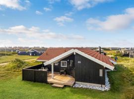 3 Bedroom Stunning Home In Thisted, hotel din Torsted