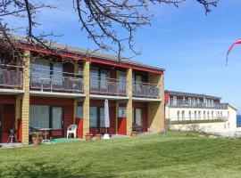Amazing Apartment In Allinge, хотел в Алинге
