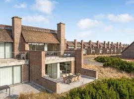 2 Bedroom Cozy Home In Rømø、Sønderbyのコテージ