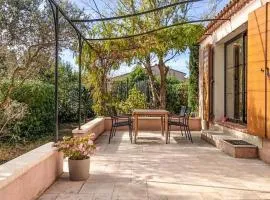 Lovely Home In Salon-de-provence With Wifi